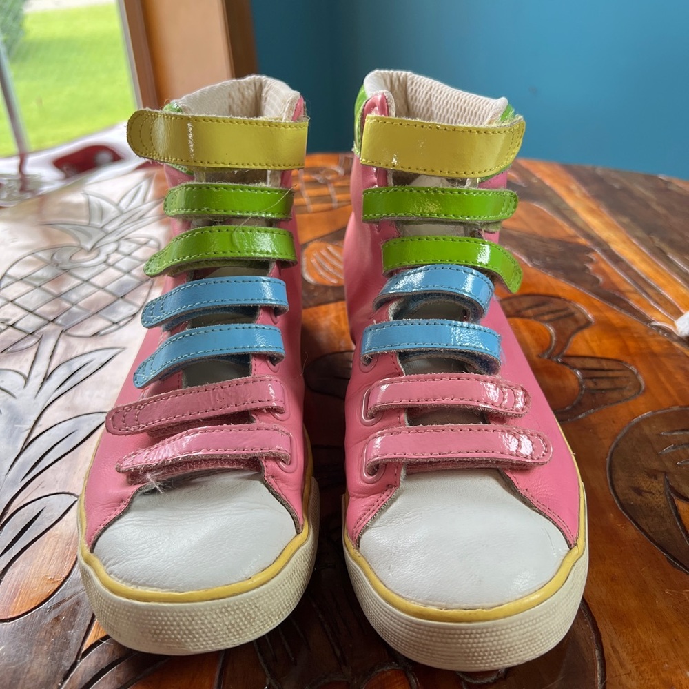 Reebok Adult Women’s vintage 1980 rainbow sneakers.